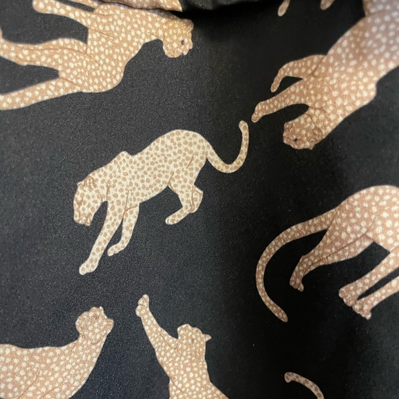 Ann Taylor sleep leopard two piece pajama set. - Picture 3 of 4